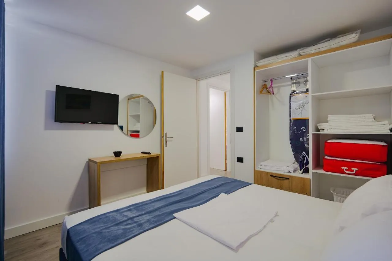2E Apartments Sarandë 0*,  알바니아